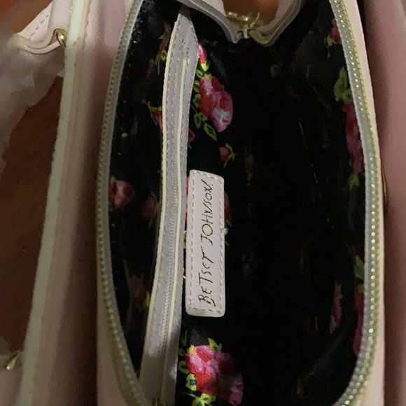 Betsy Johnson purse - Picture 2 of 3